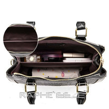 Load image into Gallery viewer, Stylish Tote Bag for Woman - Small Black Handbag