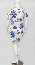 Load image into Gallery viewer, Short Bright Floral Polyestane Tunic