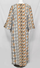 Load image into Gallery viewer, Women's White Unique Print Long Sleeve Dress